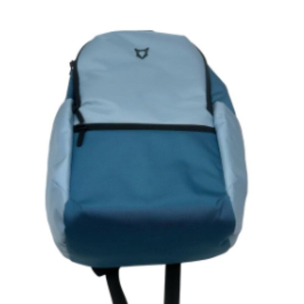 NEW BLUE FOX backpack excellent backpack to carry your electronics